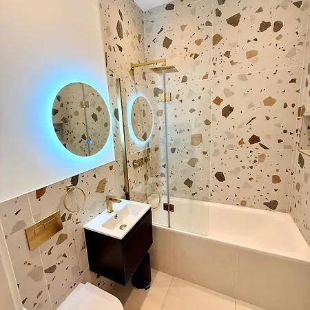 The Nest - Sleeps 8 - Free Off Street Parking Apartamento Bristol