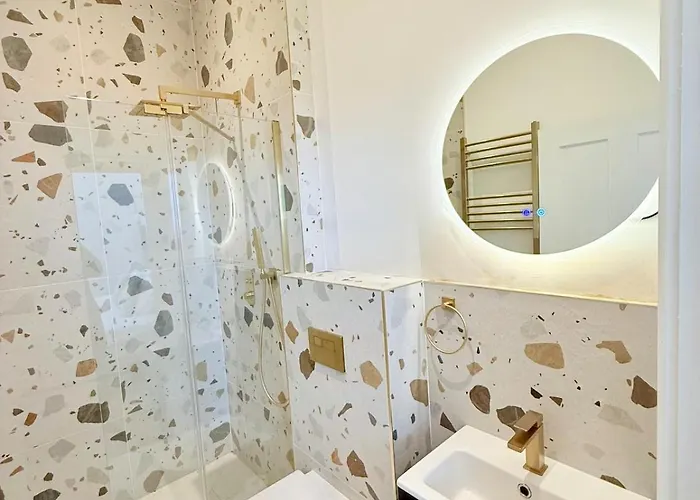 The Nest - Sleeps 7 - Free Off Street Parking